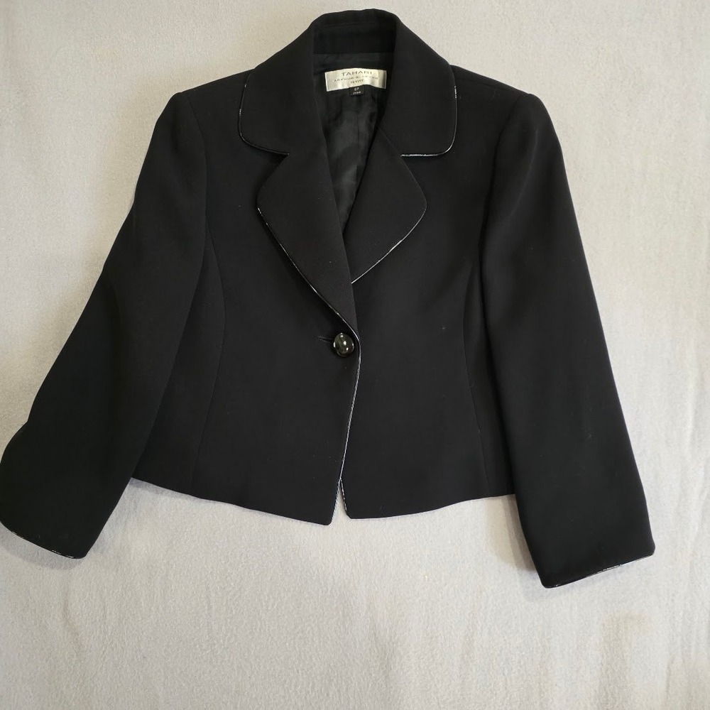 Tahari Arthur S. Levine Black Cropped Blazer Satin Trim Petite 6P Single Button